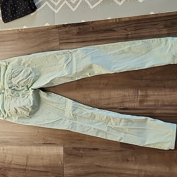 Mint Green Guess Jeans - Picture 5 of 6